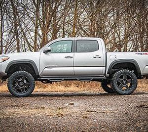 Rough Country Wheel to Wheel Nerf Step Bars (Black) - RCT0580CC